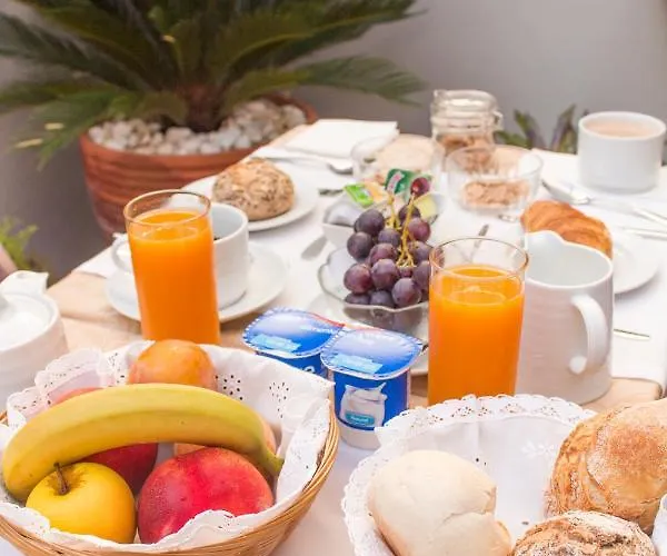 ホテル ルシタナ