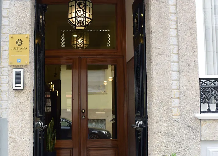 ルシタナ ホテル