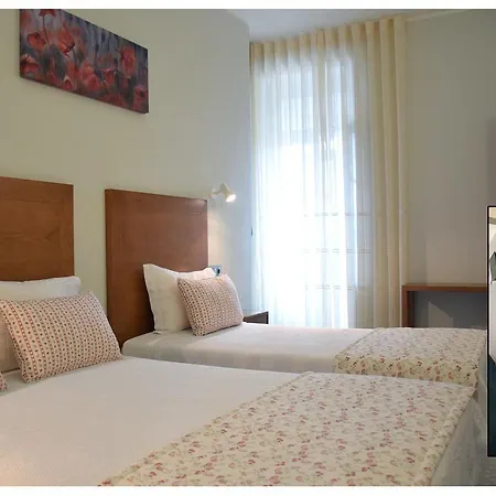 Lusitana Otel *