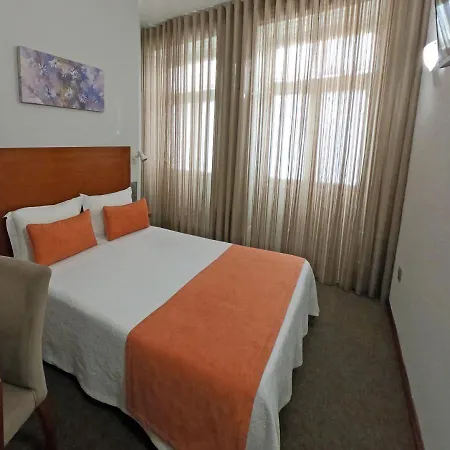 루지타나 * 포르투