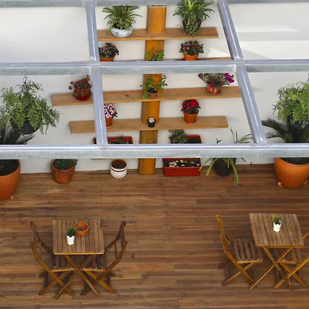 Lusitana Hotel *