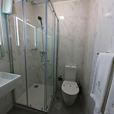 Lusitana Hotel *